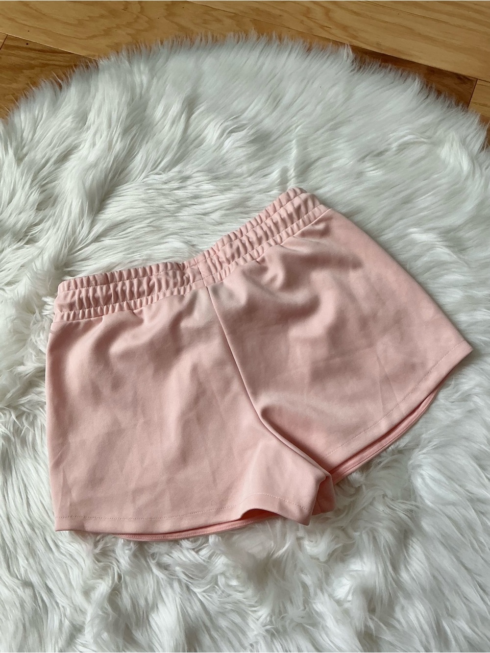 Nike Women's Light Pink Athletic Branded Shorts Size Small - Picture 2 of 3
